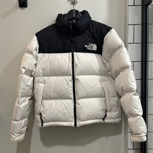 NWOT The North Face Nuptse Coat